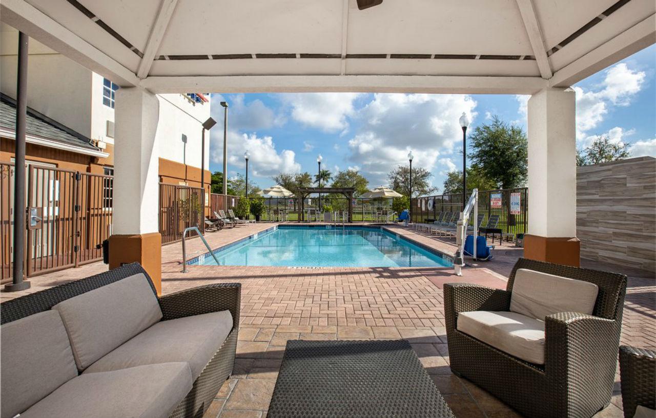Sonesta Simply Suites Miami Airport Doral Zewnętrze zdjęcie