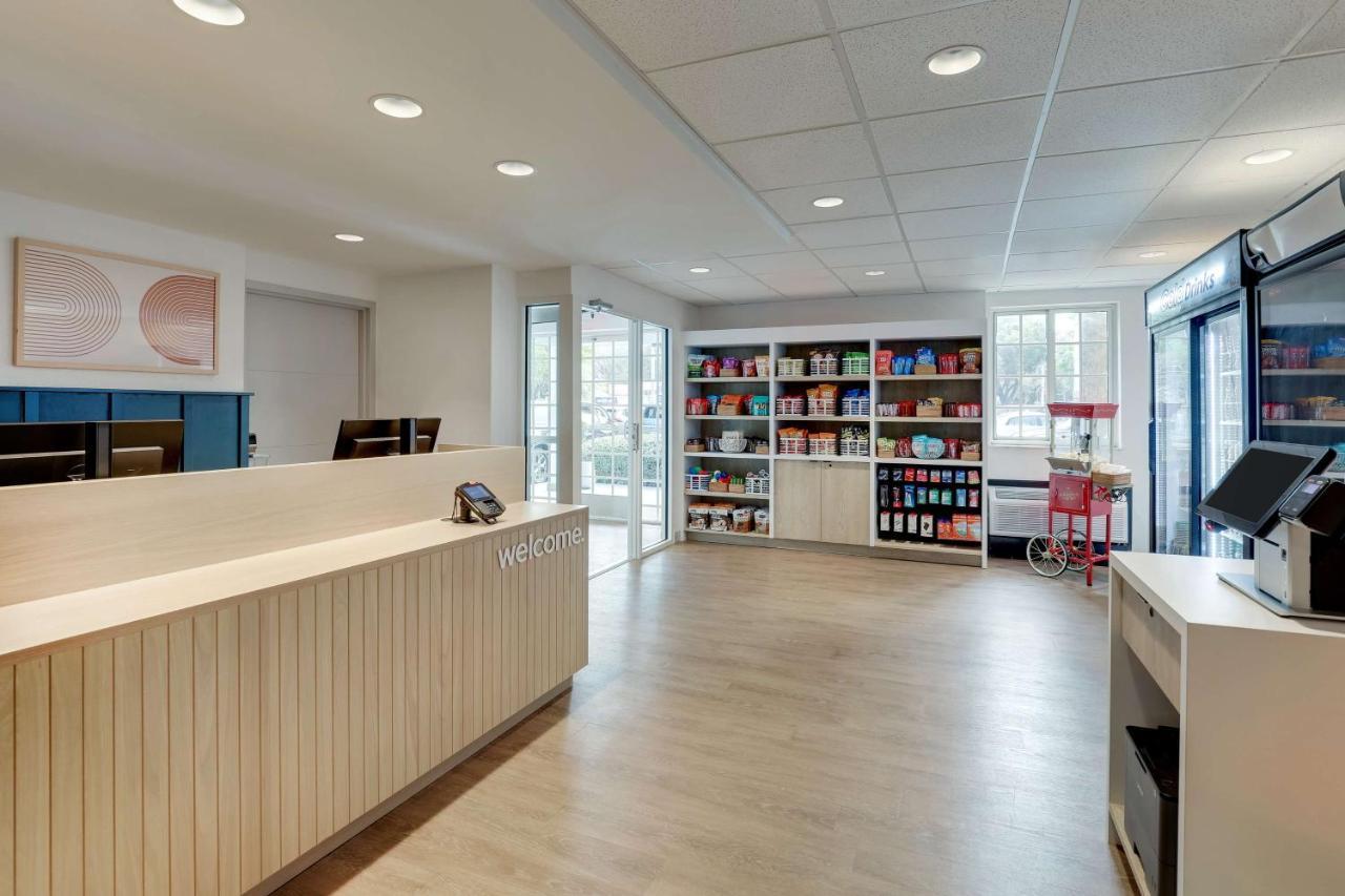 Sonesta Simply Suites Miami Airport Doral Zewnętrze zdjęcie