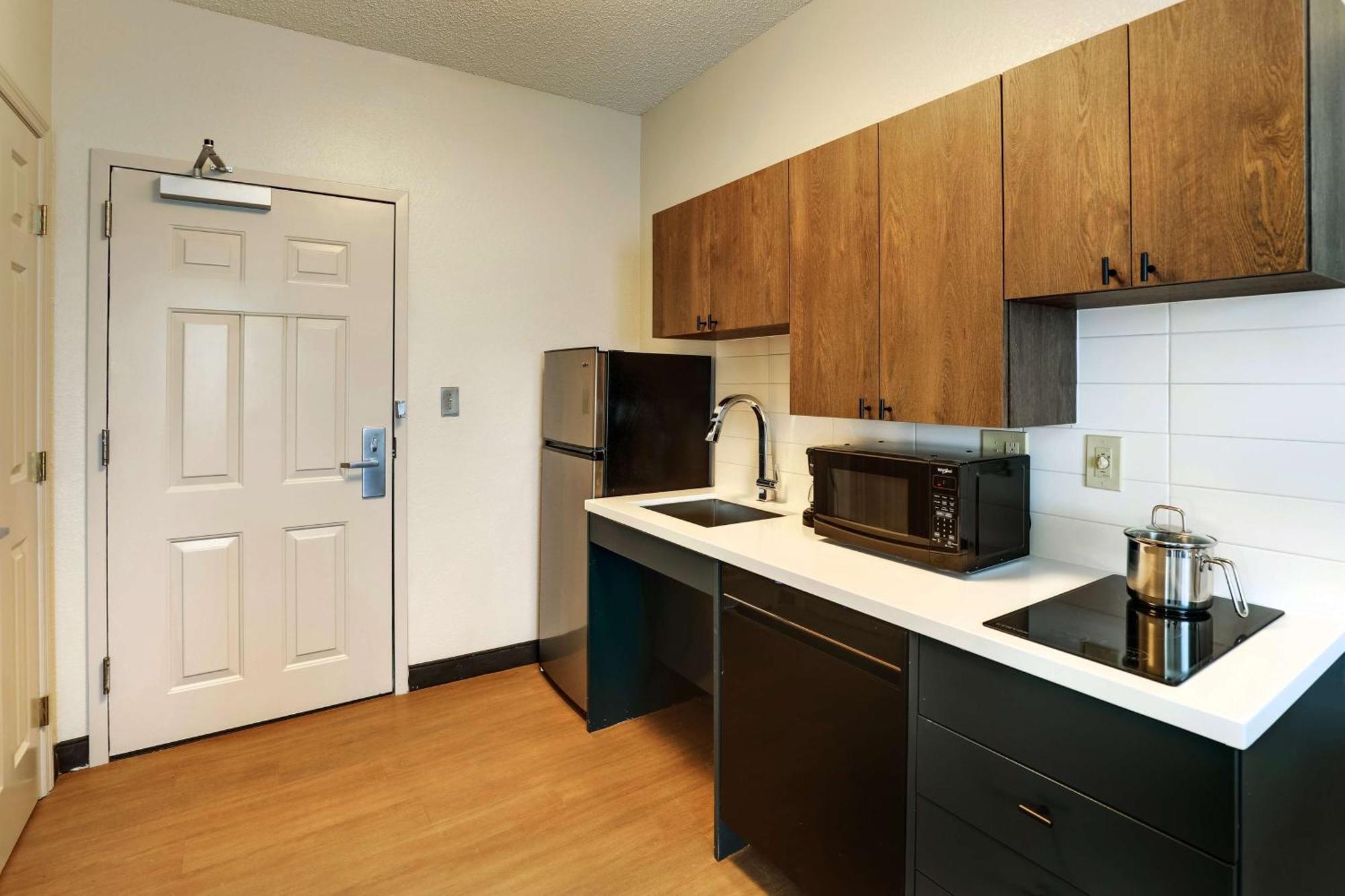Sonesta Simply Suites Miami Airport Doral Zewnętrze zdjęcie